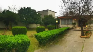 ویلای دنج و زیبا با درختکاری و گل کاری جذاب