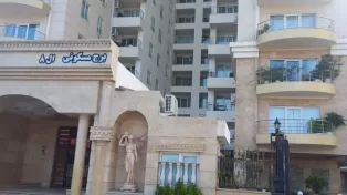 ۸۰ متر آپارتمان زیبا با ویو ابدی دریا