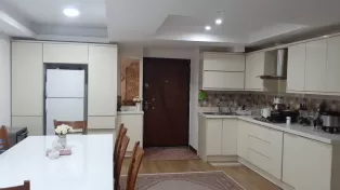 آپارتمان مدرن ویو ابدی به دریا شرایط عالی