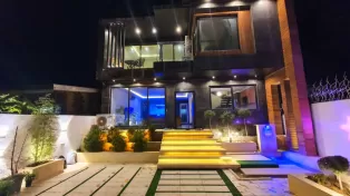 فروش ویلا ساحلی استخردار