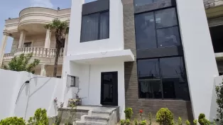 فروش ویلا مدرن استخردار در شهرکی برند