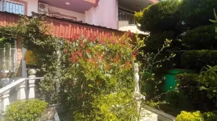 ۱۵۱ متر ویلا خوش ساخت و خوش نشین