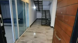 ویلای تریپلکس با ویو ابدی و نمای شیک و خاص
