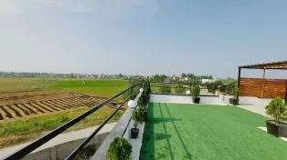 ویلای شیک و مدرن در خط دریا