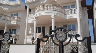 ویلای لوکس و زیبا با نمای عالی