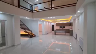ویلا ۳۲۰ متری شهرکی با سند در سرخرود