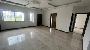 فروش ویلا شهرکی با نگهبانی 24ساعته
