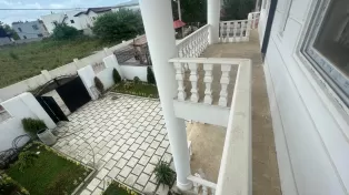 فروش ویلا شهرکی با نگهبانی 24ساعته