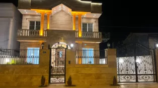 فروش ویلا نما سنگ 200متری