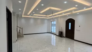 فروش ویلا نما سنگ 200متری