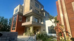 ویلای لوکس و شاهنشین با امکانات و قیمت عالی
