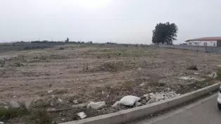 زمین با ۸۰ متر بر