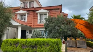 468متر زمین 302متر بنا