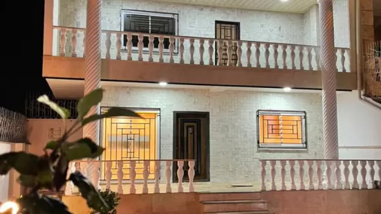 ویلا دوبلکس استخردار