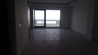 آپارتمان ساحلی ۱۳۵ متری در برج برند خط دریا