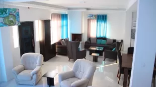 فروش ویلا با استخر رو باز در سرخرود