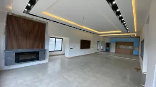فروش‌ویلا باغ استخر دار در تشبندان