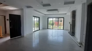 فروش ویلای استخردار