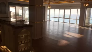 پنت هاوس در خط دریا