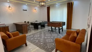 فروش ویلا مبله با ۳۰۰ متر بنا و استخر و جکوزی