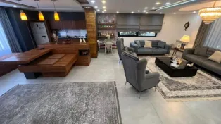 فروش ویلا دوبلکس با استخر و جکوزی