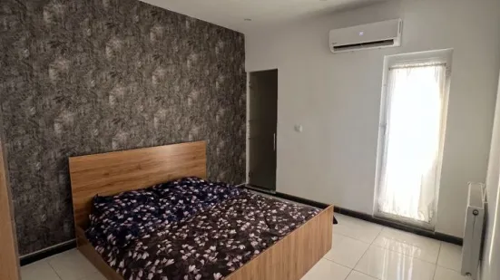 ویلای نقلی و کوچک در جوار شهرکی معروف