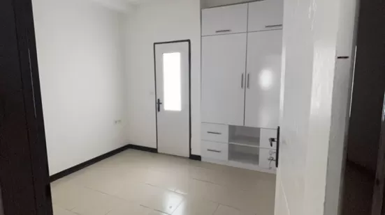 فروش آپارتمان شیک با سند