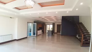 ویلا مدرن استخردار شهرکی در محمودآباد