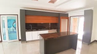 ویلا مدرن استخردار شهرکی در محمودآباد