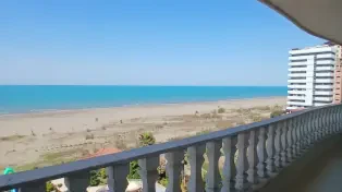 فروش آپارتمان ساحلی 175 متری رو به دریا