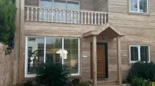 فروش ویلا تریپلکس 240 متری 3 خواب در شهرک ساحلی