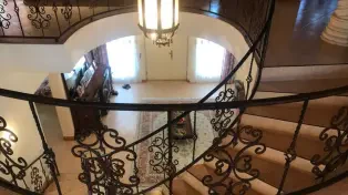 فروش ویلا900متری 5خواب فول امکانات مبله در خط دریا