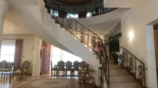 فروش ویلا900متری 5خواب فول امکانات مبله در خط دریا
