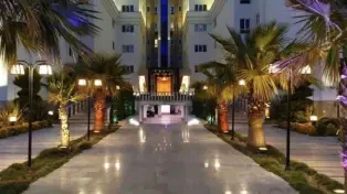 فروش آپارتمان ۱۳۱ متری ساحلی برج بهشت سرخرود