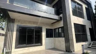فروش ویلا مدرن استخردار در منطقه ساحلی سرخرود