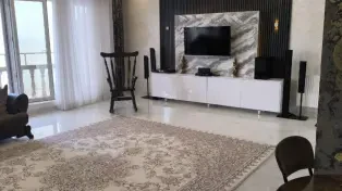 فروش آپارتمان ۱۵۰ متری شیک نوساز پلاک اول دریا