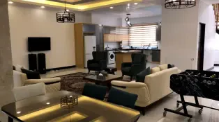 فروش ۳۰۰ متر ویلا شیک تریبلکس استخردار سرخرود