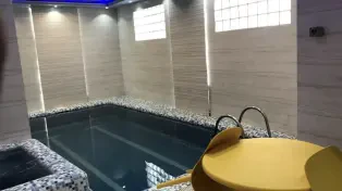 فروش ۳۰۰ متر ویلا شیک تریبلکس استخردار سرخرود