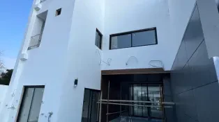 فروش ویلا مدرن ساحلی با اسانسور