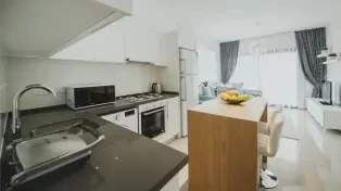 فروش و تهاتر آپارتمان ۹۵ متری فول امکانات در قبرس