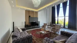 فروش ۳۴۰ متر ویلا شیک استخردار در سرخرود