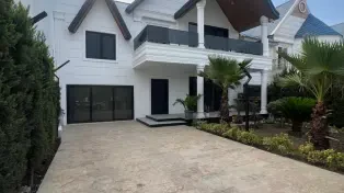 فروش ویلا استخردار با سند ساحل اختصاصی