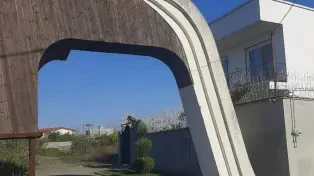 زمین شهرکی سنددار ۲۱۳ متر کنار تالاب قو و دریا