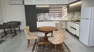 220 متر ویلا استخردار با سند شش دانگ سرخرود