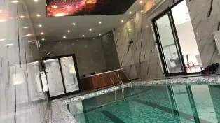 فروش ۴۰۰ متر ویلا شیک دوبلکس استخردار در سرخرود