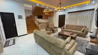ویلا ساحلی استخردار