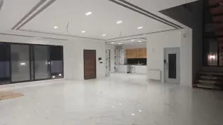 ویلا دوبلکس نوساز استخردار شهرکی