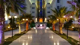 اجاره واحد 130 متری برج بهشت با مشاعات عالی