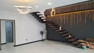 200 متر ویلا دوبلکس نوساز مدارک کامل