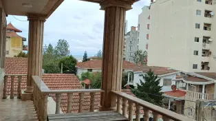 تریبلکس مبله با شاه‌نشین، سه تراس ویو دریا